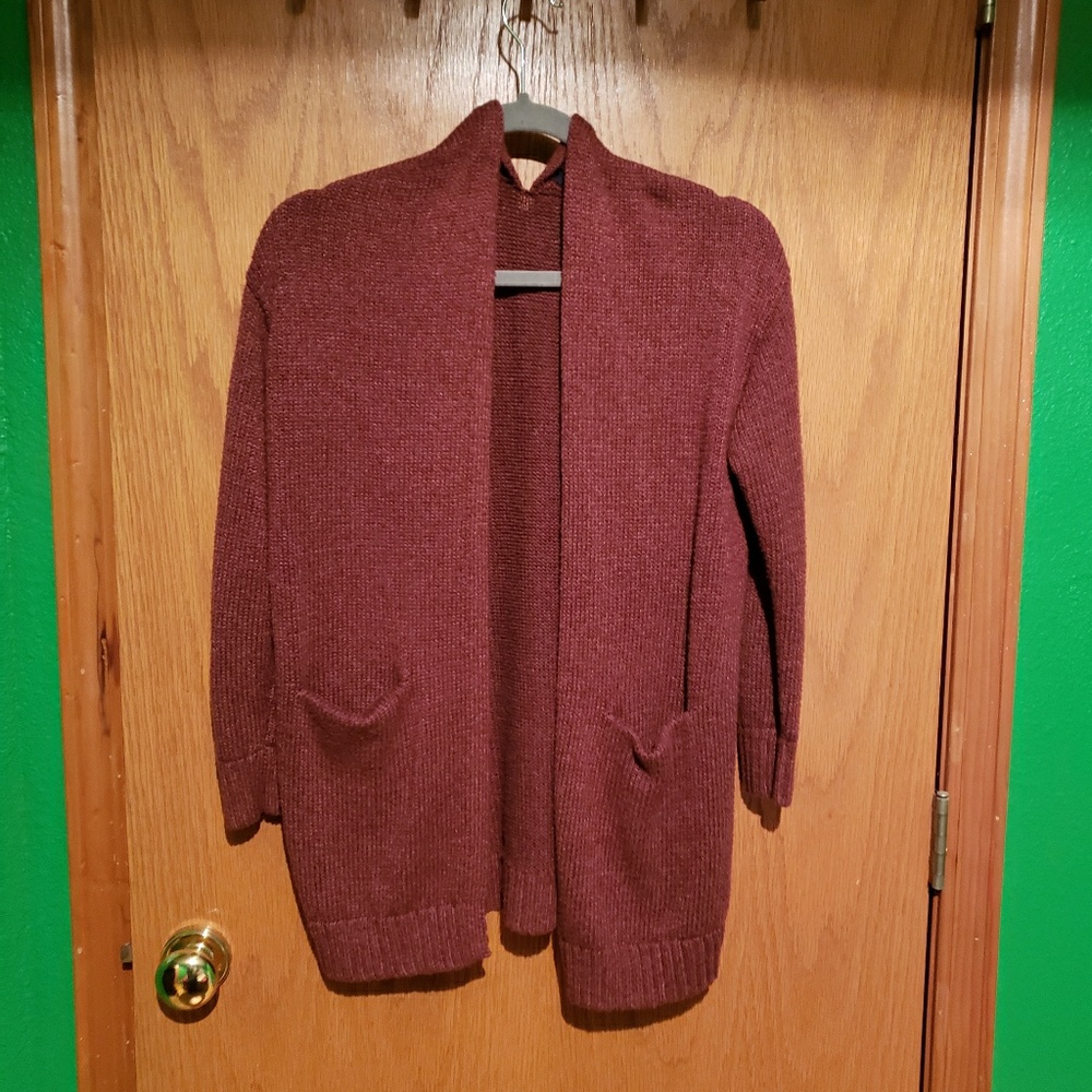 Maroon American eagle cardigan